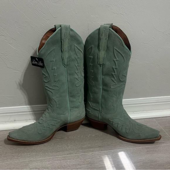 NEW DAN POST WOMEN'S SUEDE WESTERN BOOTS - SNIP TOE - Picture 3 of 8